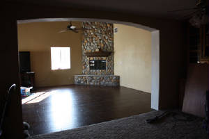 RoomAddition/familyroompost.JPG